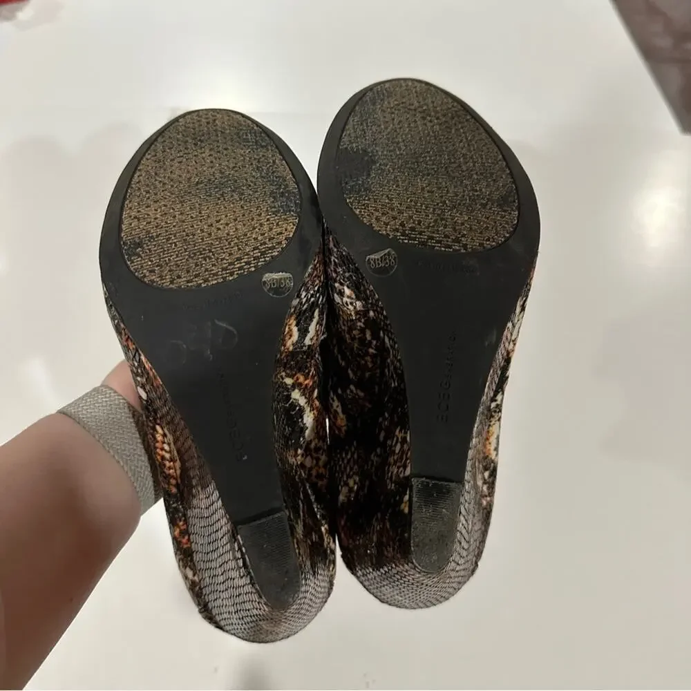 BCBGeneration Nalisa Snakeskin Wedge‎ Heels Size 8